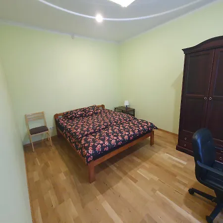 Hot Ernestines 7-3 Enjoy The Feel Of And History! Apartment
