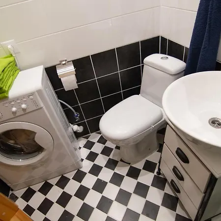 Hot Ernestines 7-3 Enjoy The Feel Of And History! Apartment Riga