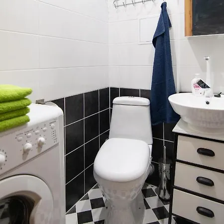 Апартаменты Hot Ernestines 7-3 Enjoy The Feel Of And History! Рига