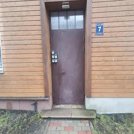 Apartment Hot Ernestines 7-3 Enjoy The Feel Of And History!