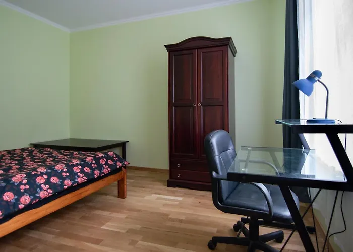 Hot Ernestines 7-3 Enjoy The Feel Of And History! Dzīvoklis