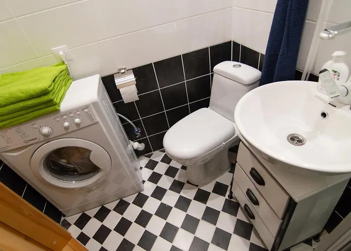 Hot Ernestines 7-3 Enjoy The Feel Of And History! Dzīvoklis Riga