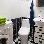 Apartman Hot Ernestines 7-3 Enjoy The Feel Of And History! Riga